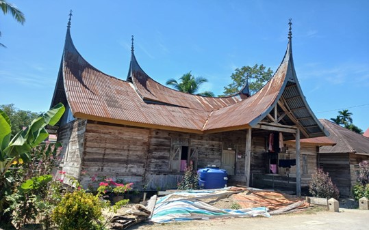 Rumah Gadang Patopang Bua Manggi