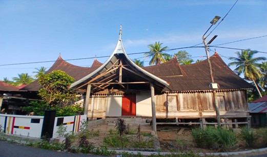Rumah Gadang Patopang Uma Baru